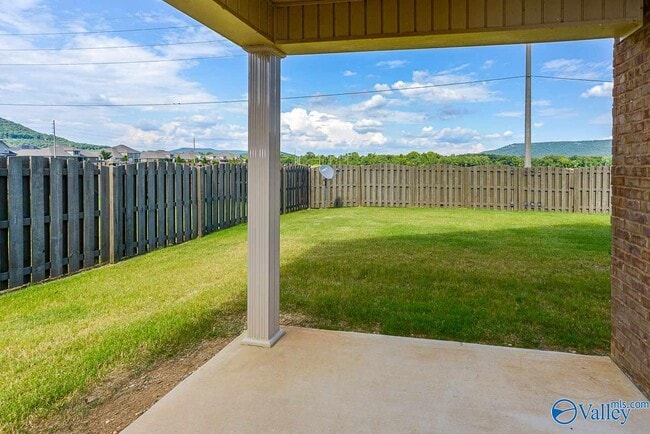 Building Photo - 3031 Greenway Cir SE