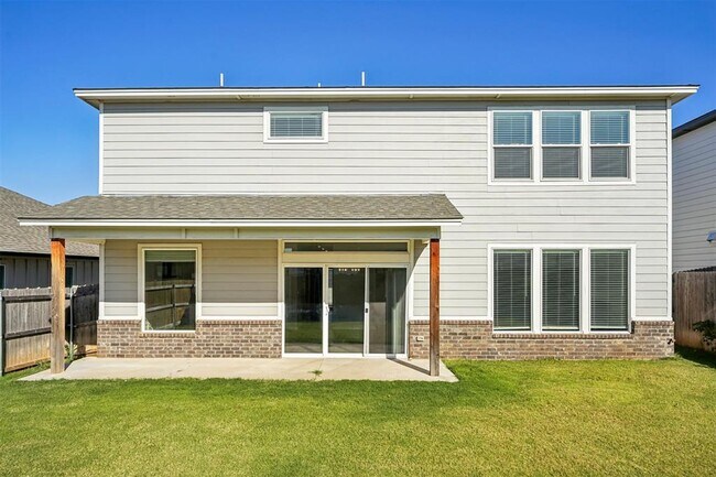 Building Photo - 520 NW 176th Terrace