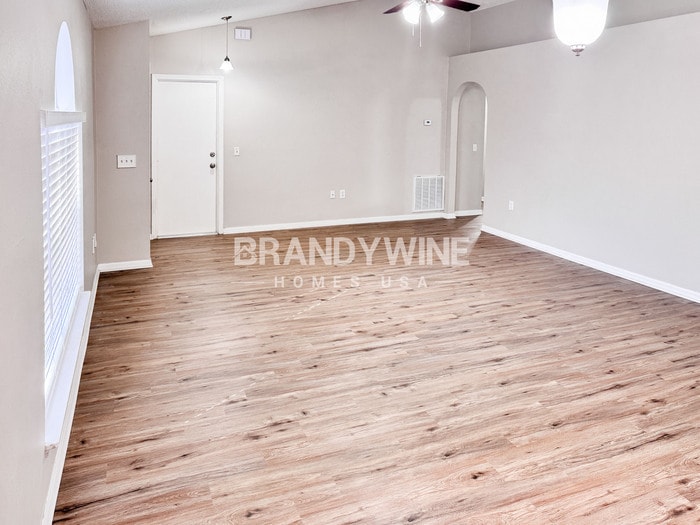 Building Photo - 355 Placid Lake Dr