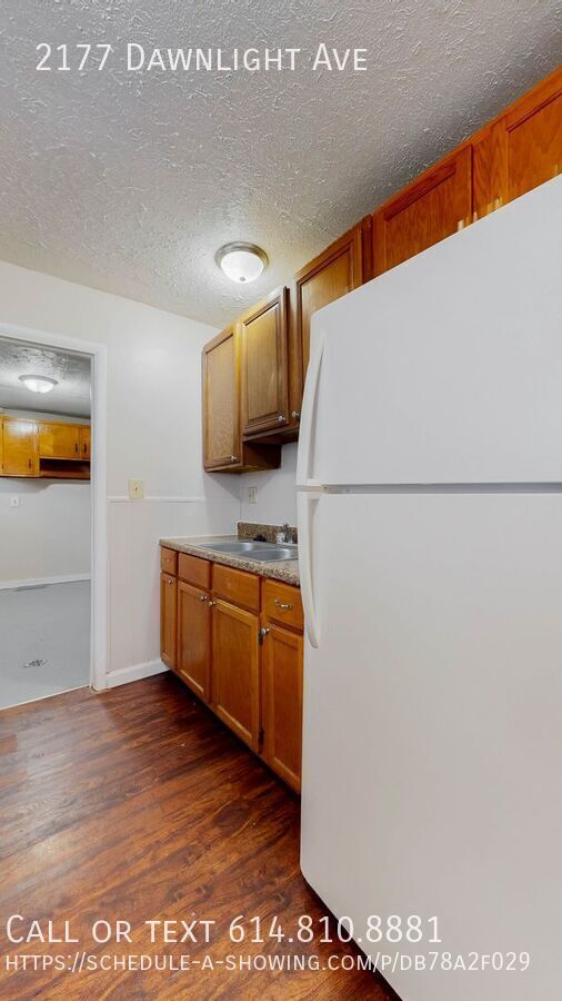 Building Photo - 2177 Dawnlight Ave