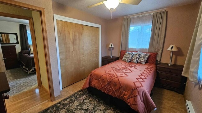 Building Photo - Fully Furnished House with views and all utilities covered