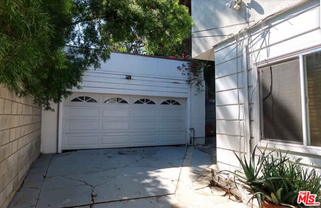 Building Photo - 7544 Flight Ave