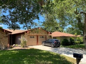 Building Photo - 1707 Timber Oak St