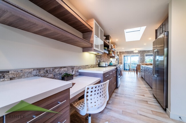 Building Photo - 12909 Caminito Del Canto