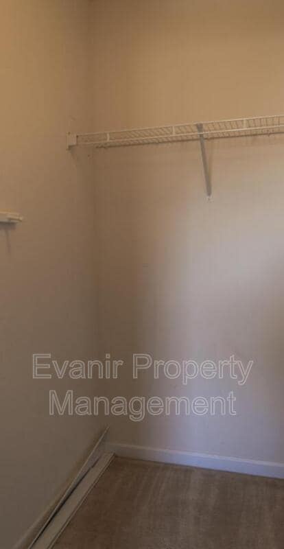 Building Photo - 2257 Murphy Ln E