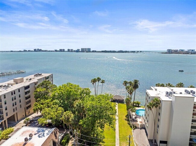 Building Photo - 30 Turner St