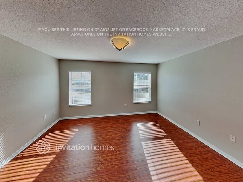 Building Photo - 301 Cardiff Dr