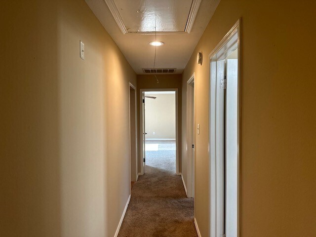 Building Photo - 18015 Heaton Dr