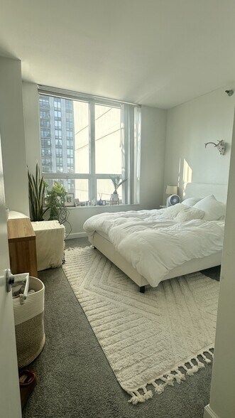 Bedroom - 421 W Huron St