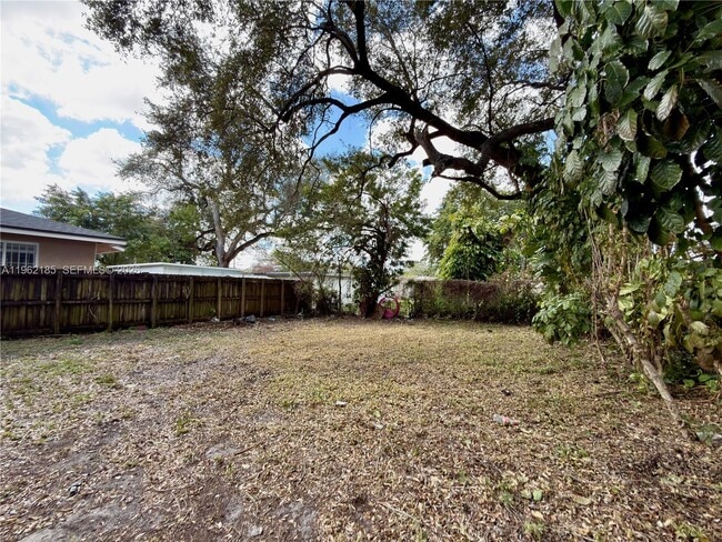 Building Photo - 5720 NW 23rd Ave