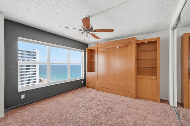 Building Photo - 3900 Galt Ocean Dr