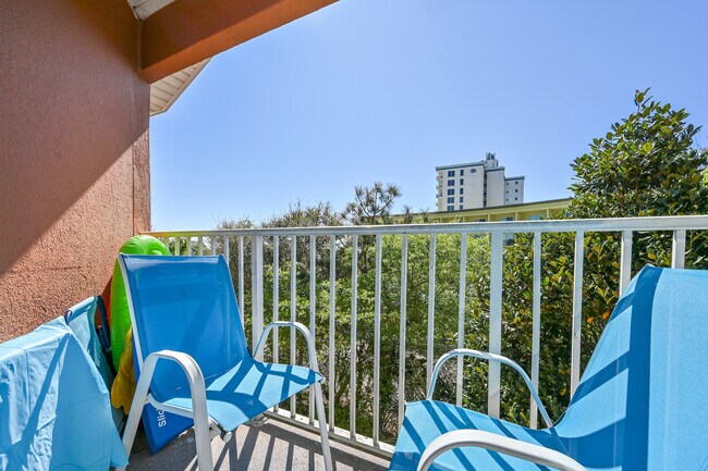 Building Photo - 2830 Scenic Gulf Dr