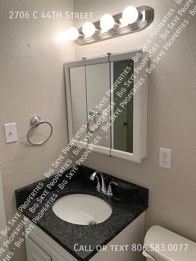 Building Photo - 2706 44th St