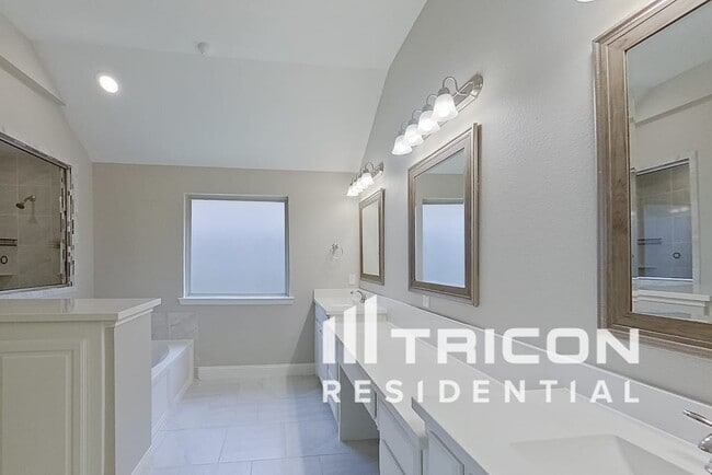 Building Photo - 3612 Tioga Trl