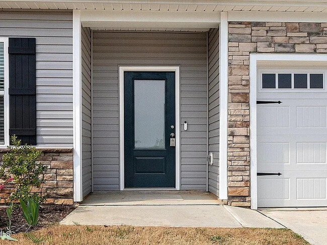 Building Photo - Lease OR Lease to Own