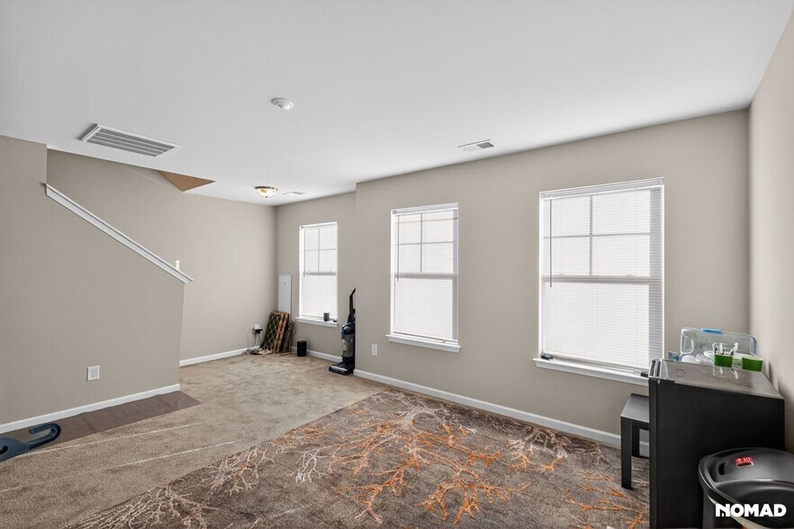 Building Photo - 10622 Elm Bend Dr