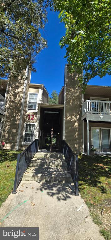 Building Photo - 134 Kenwood Dr