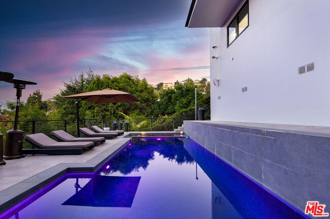 Building Photo - 7317 Caverna Dr