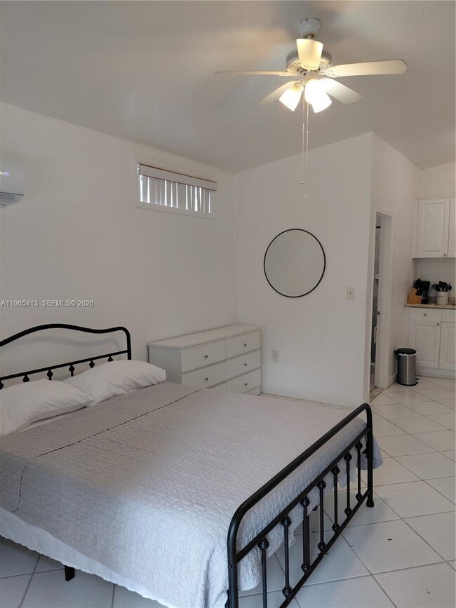 Building Photo - 1050 NE 82nd St