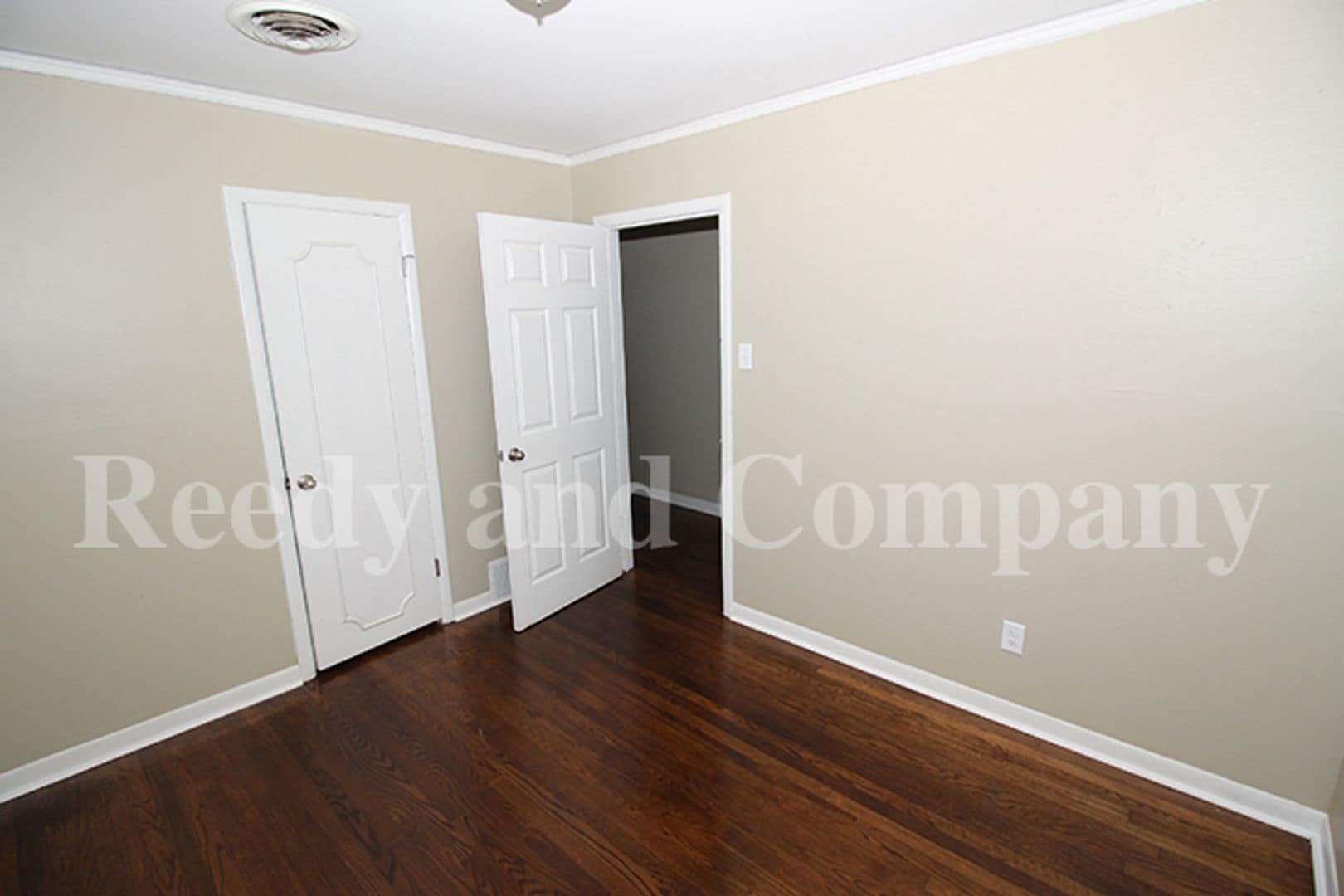 Building Photo - 1749 S Perkins Rd