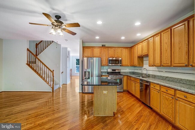 Building Photo - 6504 Trask Terrace