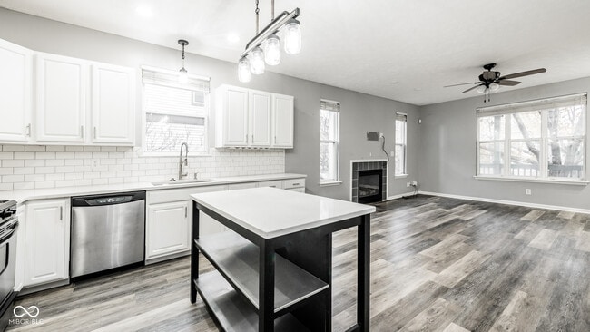 Building Photo - 2525 Central Ave