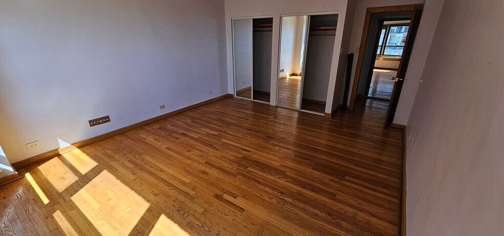 Building Photo - 707 W Gordon Ter