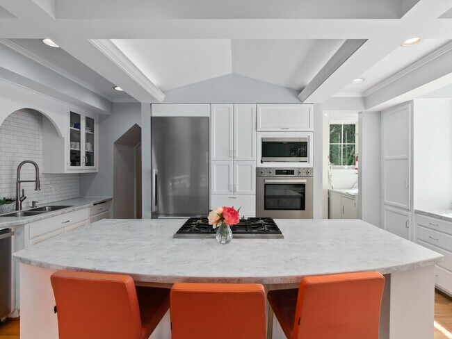 Building Photo - Mediterranean Oasis: Pre-Leasing Now!