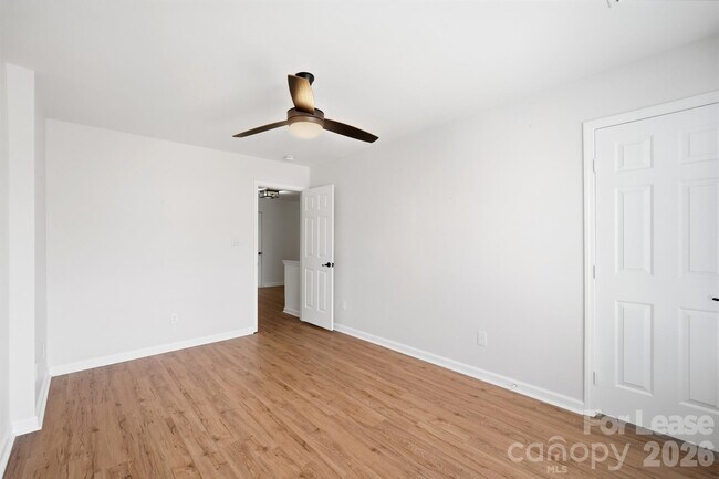 Building Photo - 4084 Holly Villa Cir