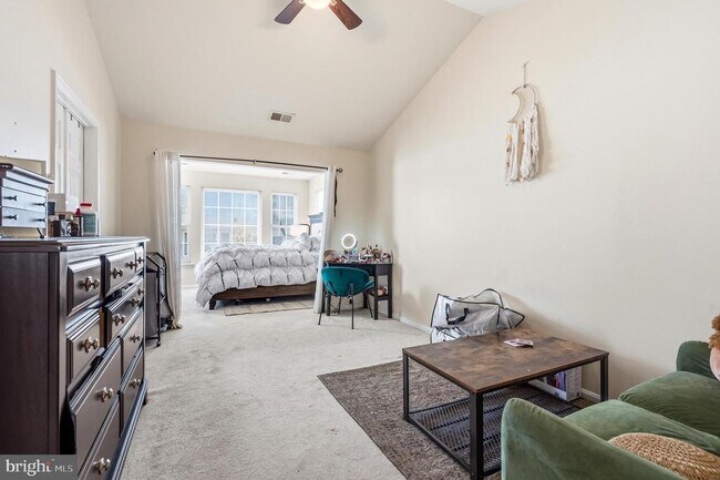 Building Photo - 9841 Cheshire Ridge Cir