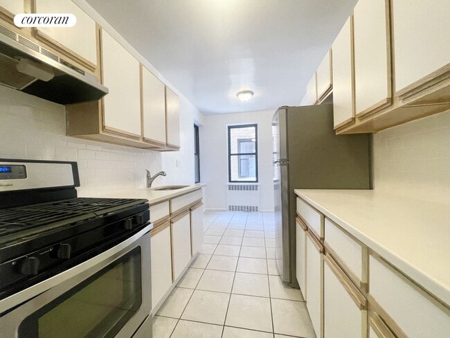 Building Photo - 108/50 71st Ave