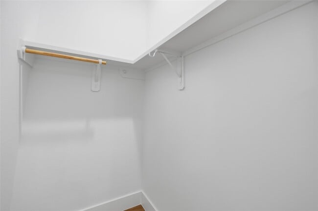 Building Photo - 9019 Comal St