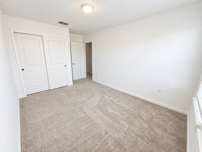 Building Photo - 4540 Orchard View Aly