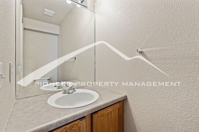 Building Photo - 7604 Firehawk Ln