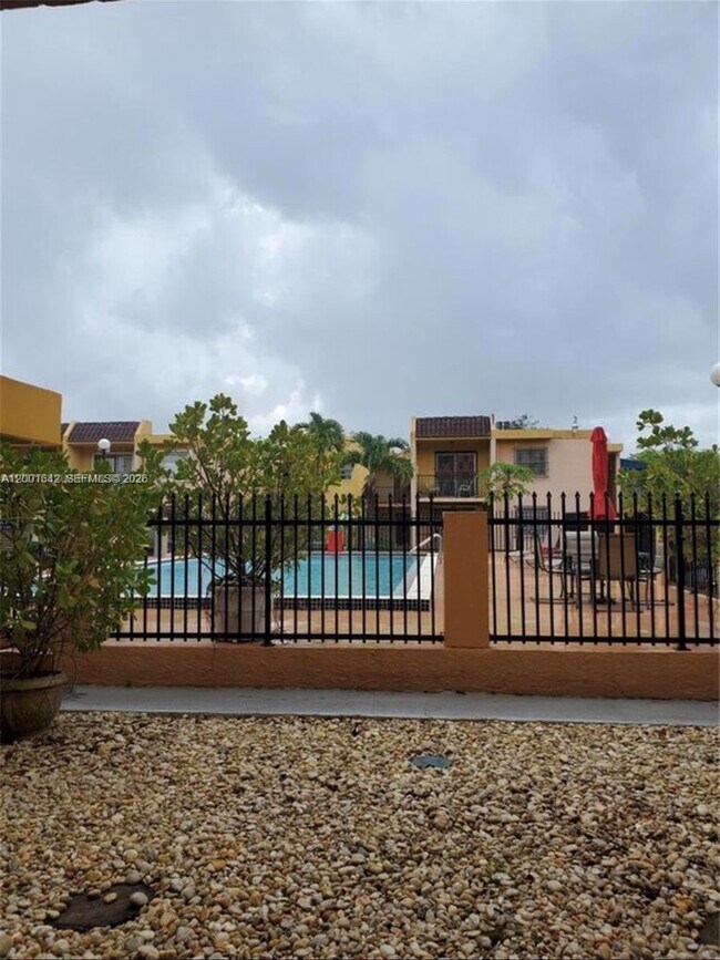 Building Photo - 3181 SW 13th St