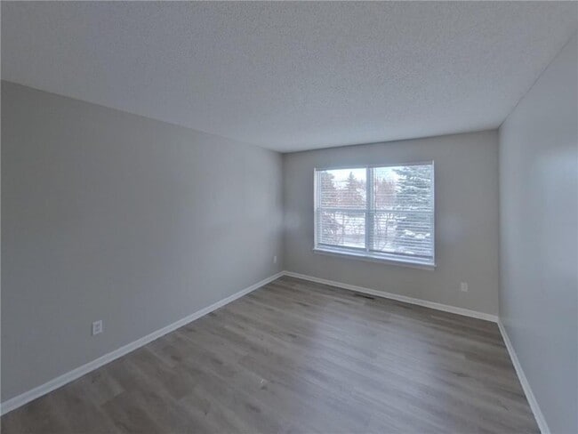 Building Photo - 16476 Jarrett Cir