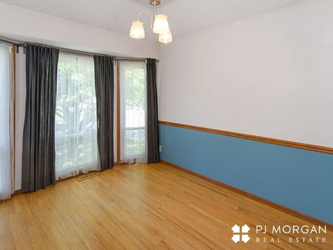 Building Photo - 16911 N Circle