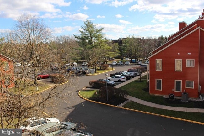 Building Photo - 2614C Auburn Ct