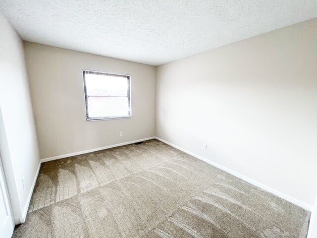 Building Photo - 3211 Wedgewood Dr