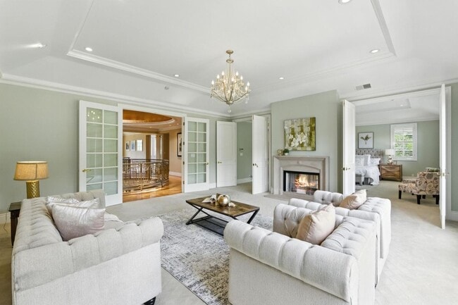 Building Photo - 90 Broadacres Rd