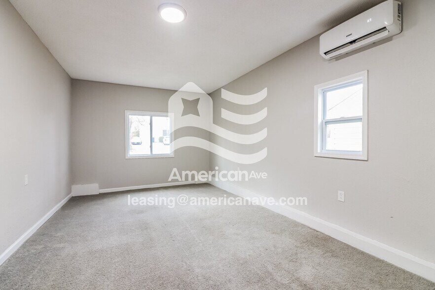 Building Photo - 7025 Monroe Ave