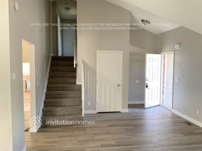 Building Photo - 19030 E Chaffee Pl