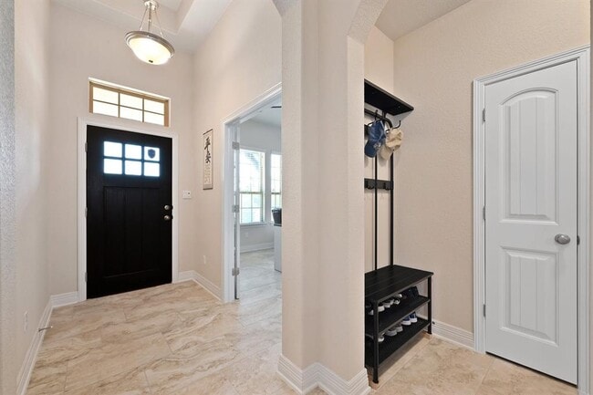 Building Photo - 6321 Llano Stage Trl