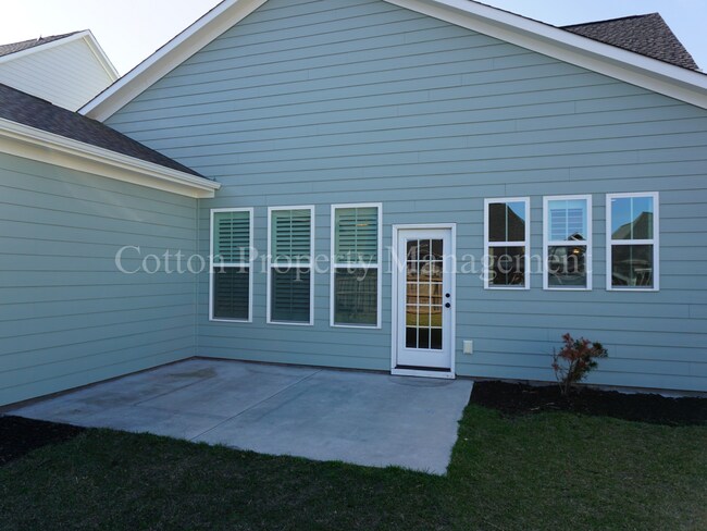 Building Photo - 33 Meon Ln