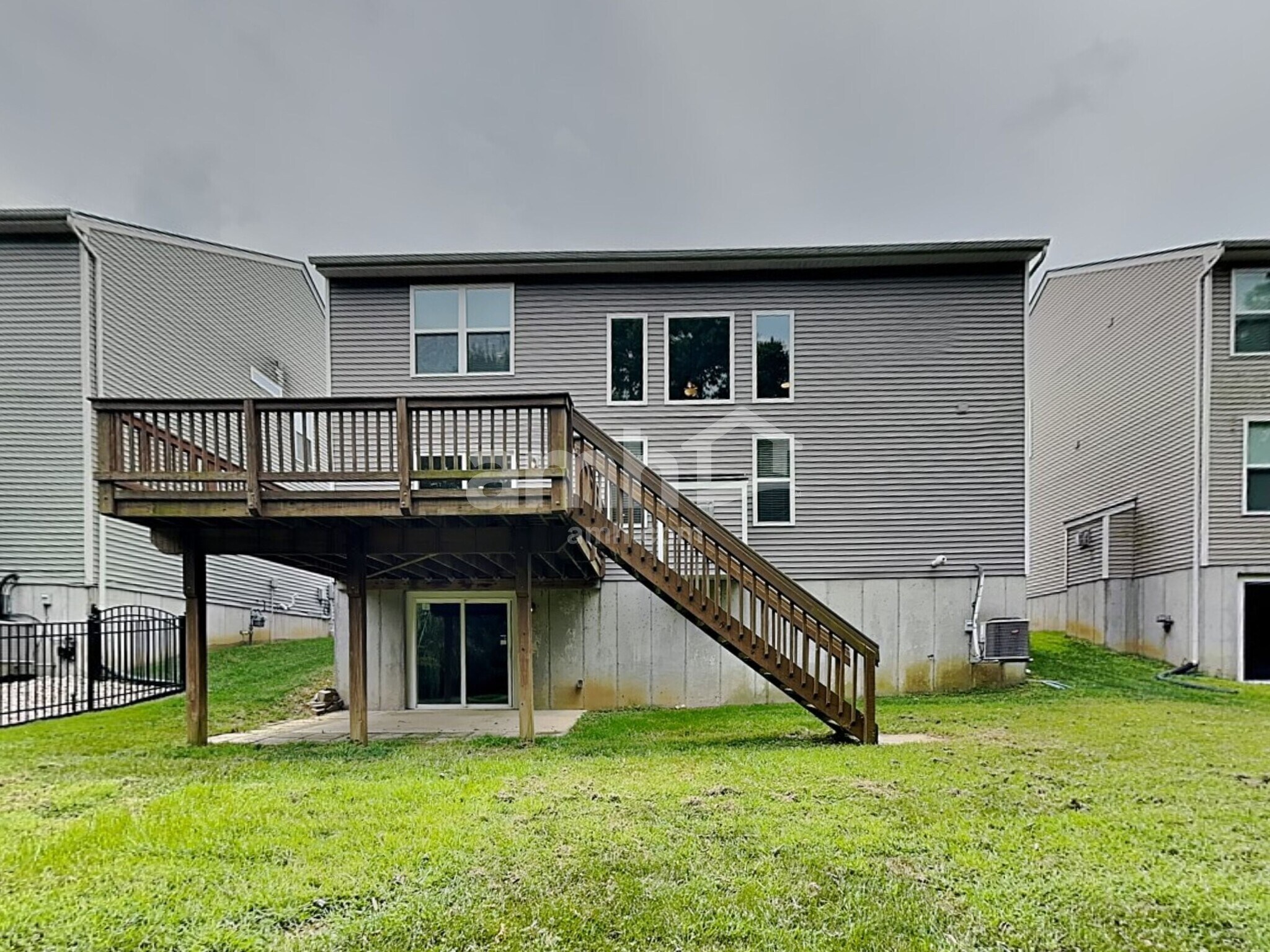 Building Photo - 9710 Soaring Breezes