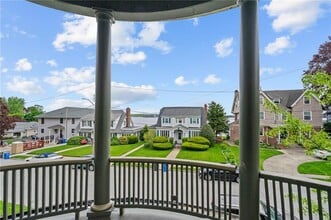 Building Photo - 17 Selkirk Rd