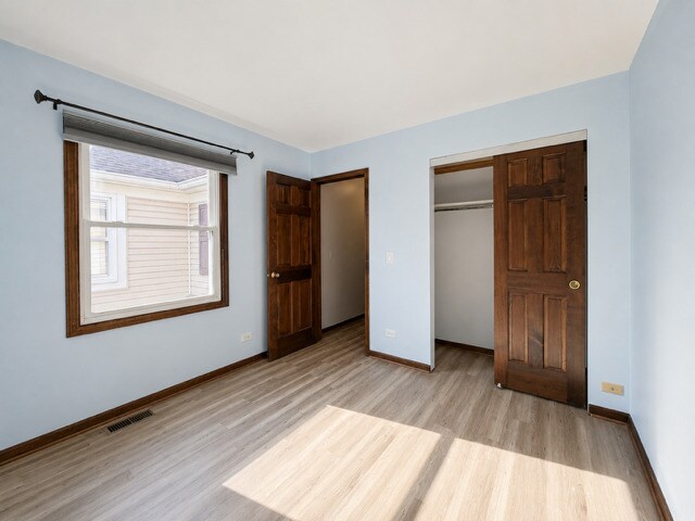 Building Photo - 1696 Vermont Dr
