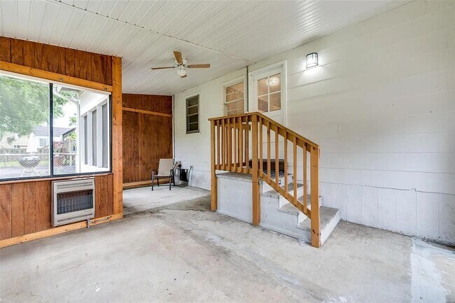 Building Photo - 10860 St Francis Ln