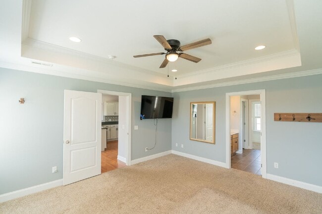 Building Photo - Coming soon!! Harrison Home with Finished Basement & Scenic Views