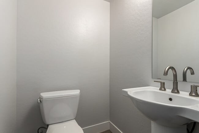 Building Photo - 7531 E Billings St